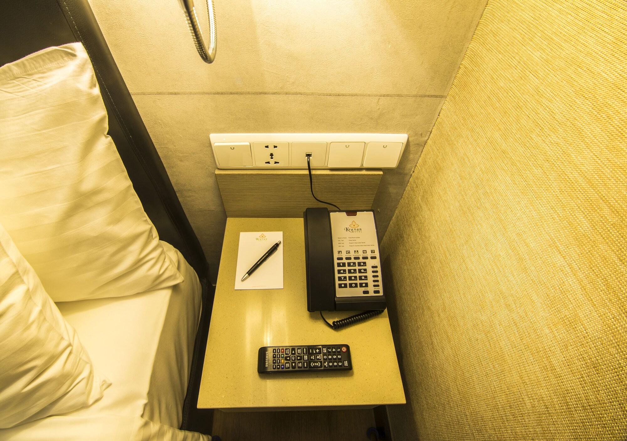 Kravan Hotel Phnom Penh Bagian luar foto