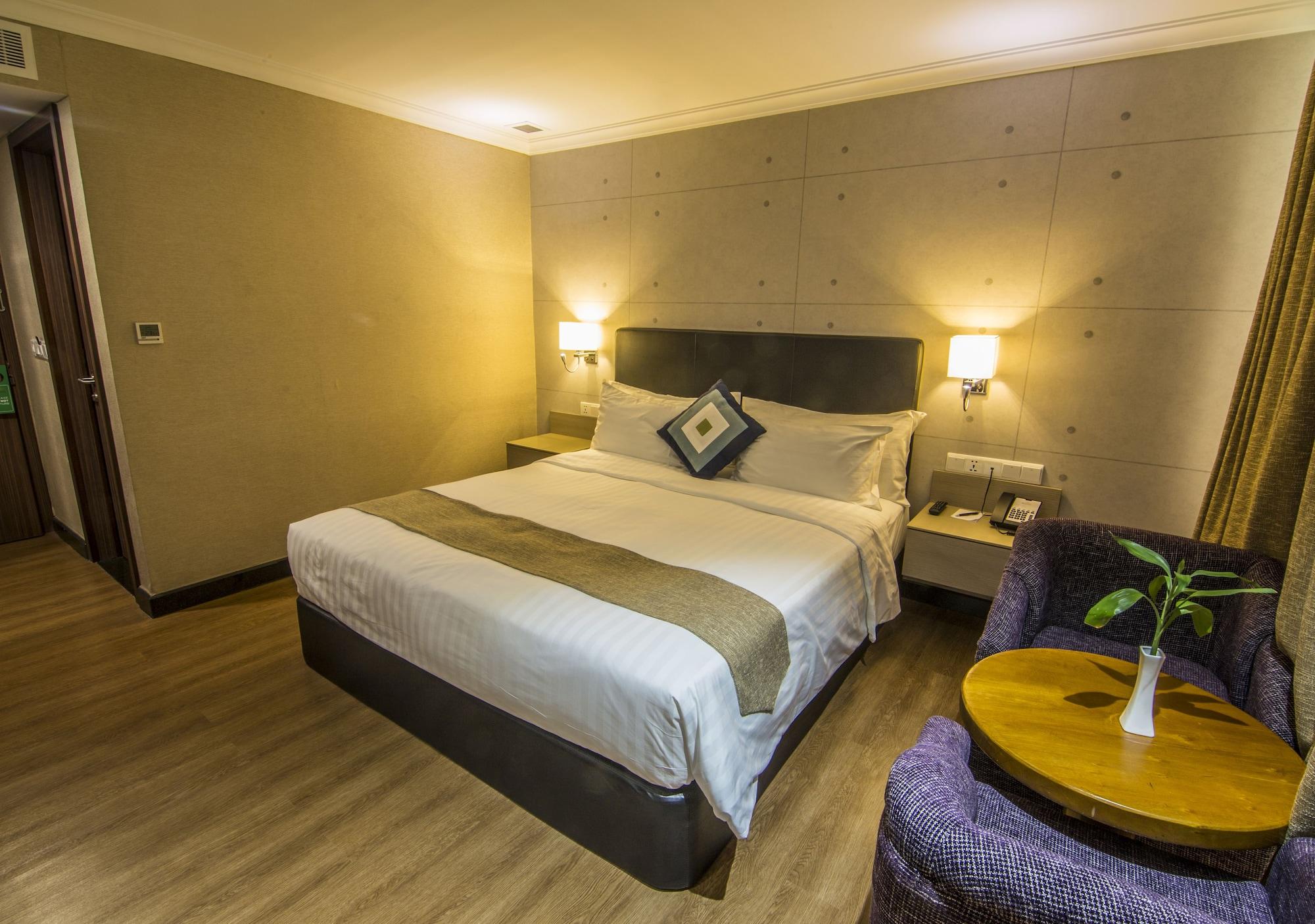 Kravan Hotel Phnom Penh Bagian luar foto