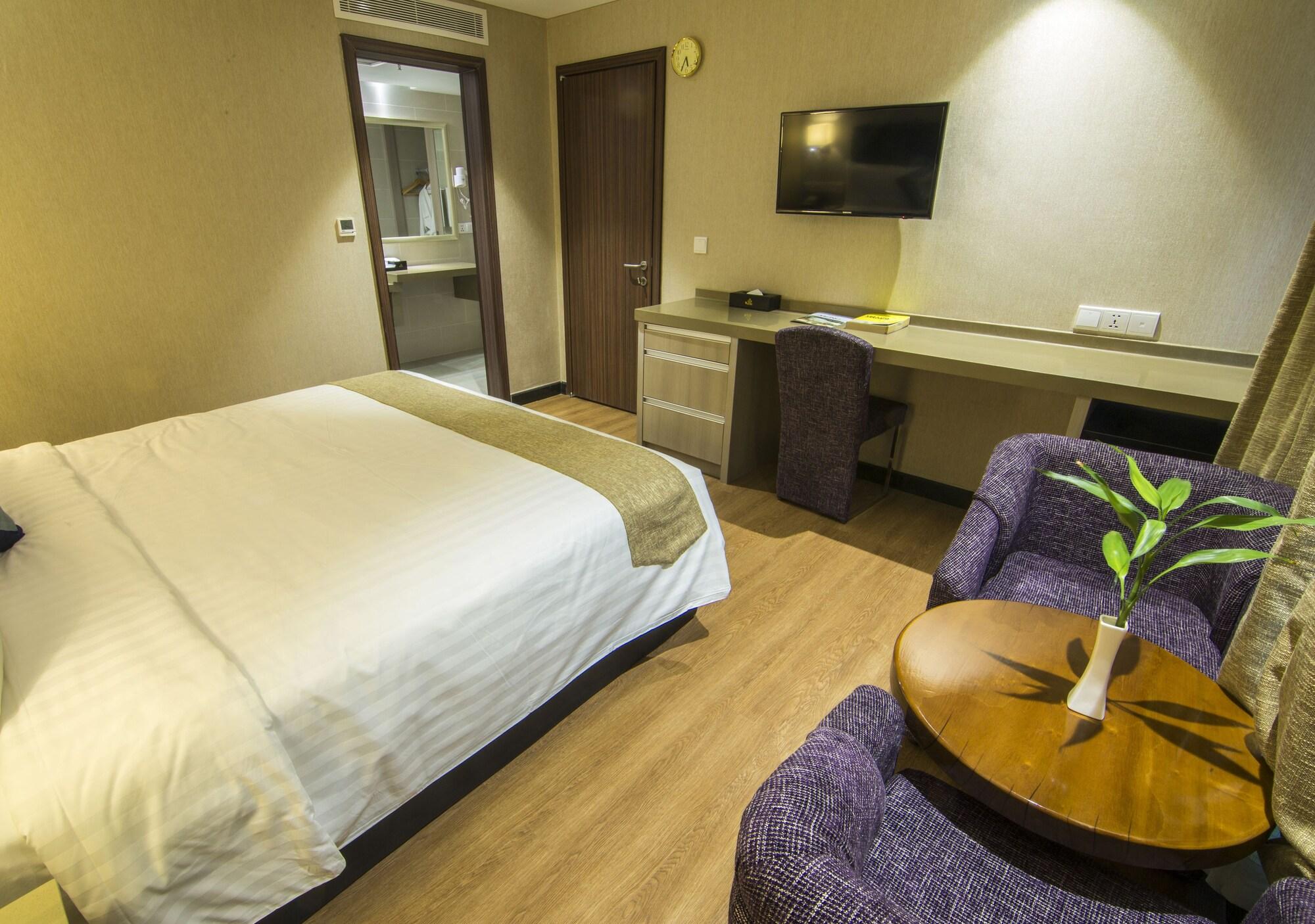Kravan Hotel Phnom Penh Bagian luar foto
