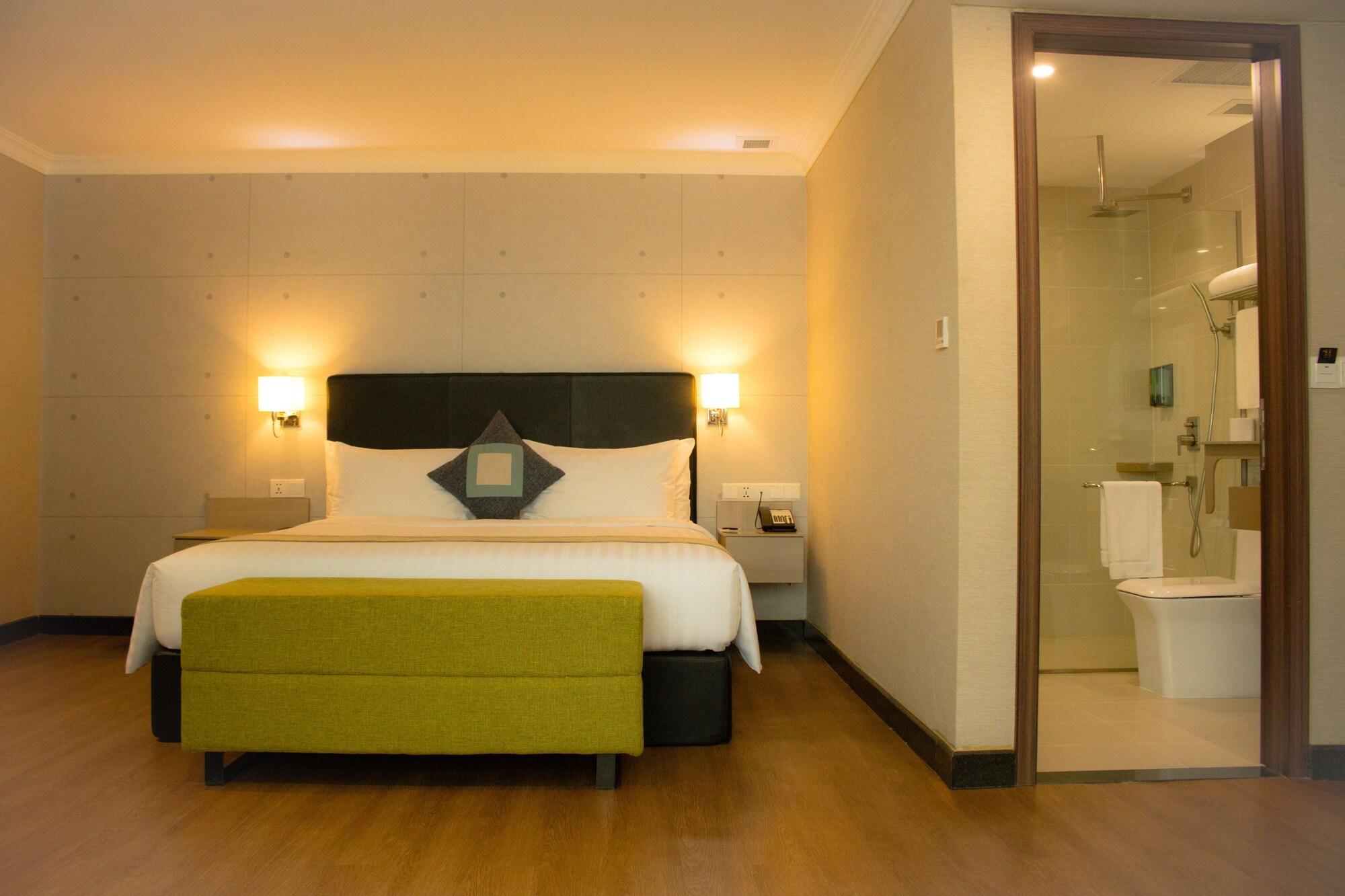 Kravan Hotel Phnom Penh Bagian luar foto