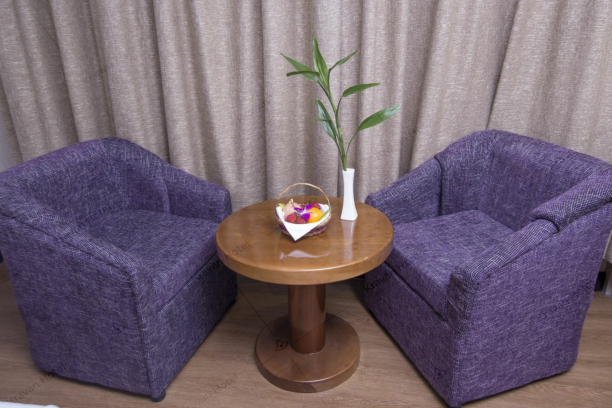 Kravan Hotel Phnom Penh Bagian luar foto
